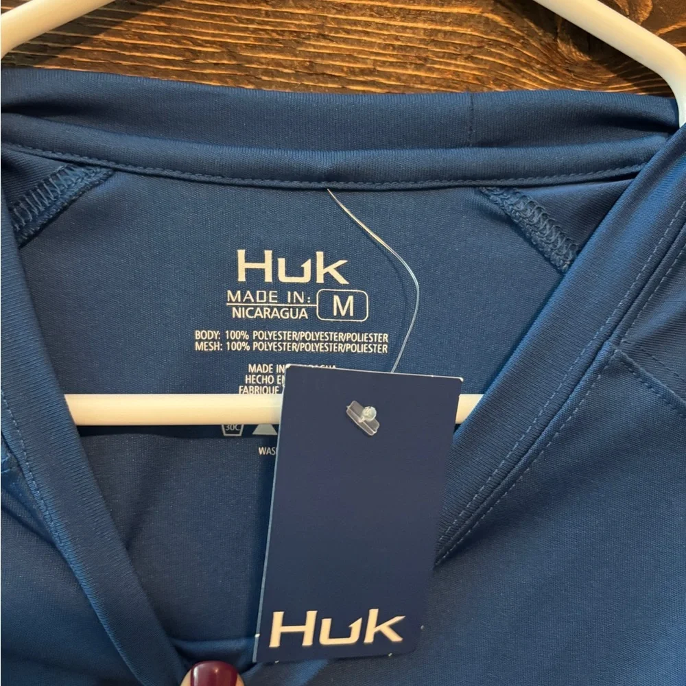 Huk Men's Long Sleeve Blue Fishing Tee - Picture 4 of 4